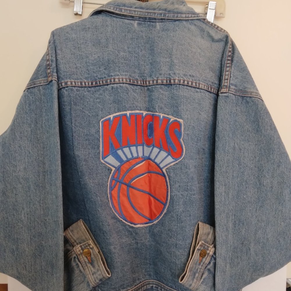 NY Knicks vintage denim jacket size M